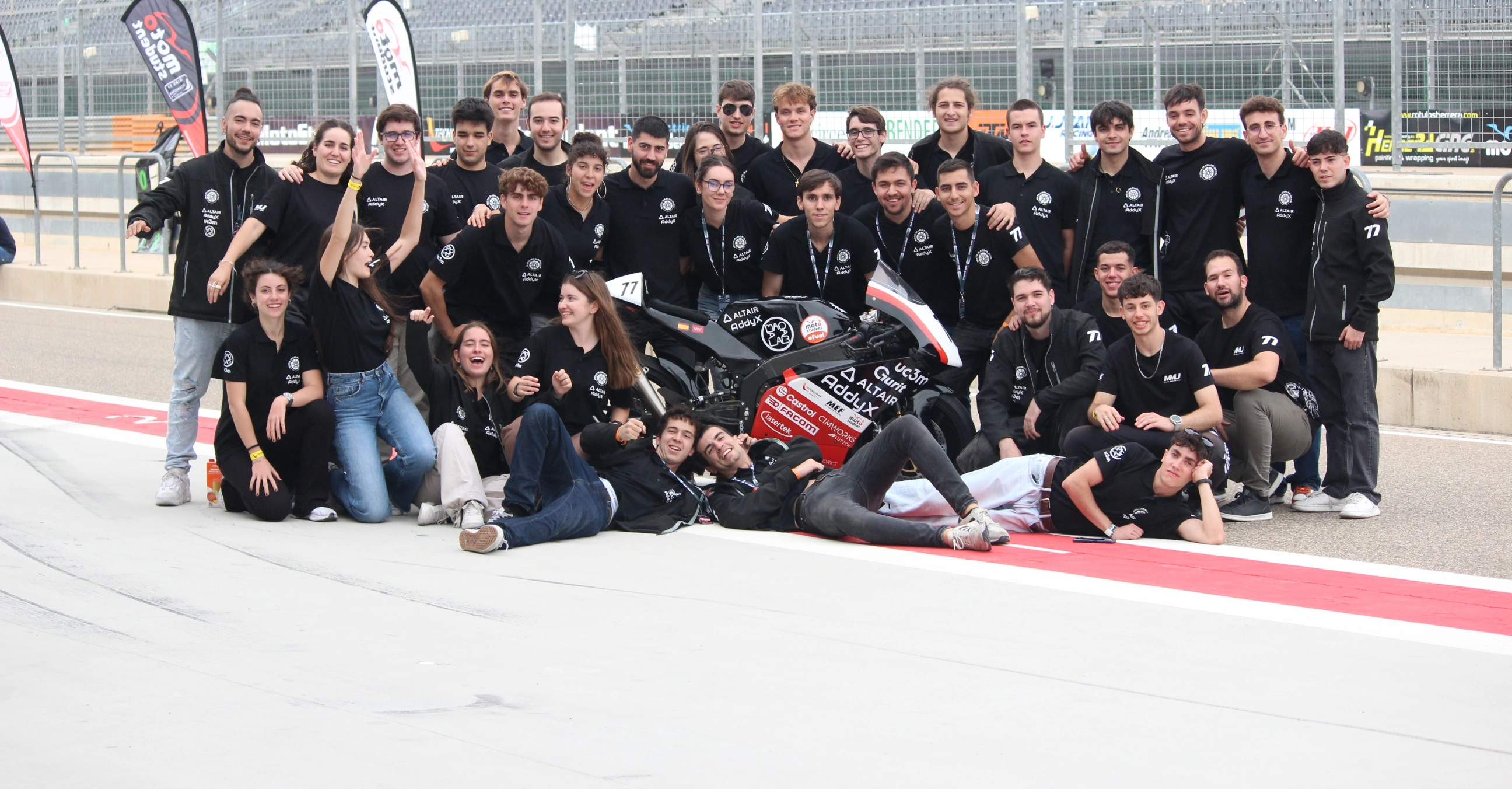 Parrilla de salida de MotoStudent